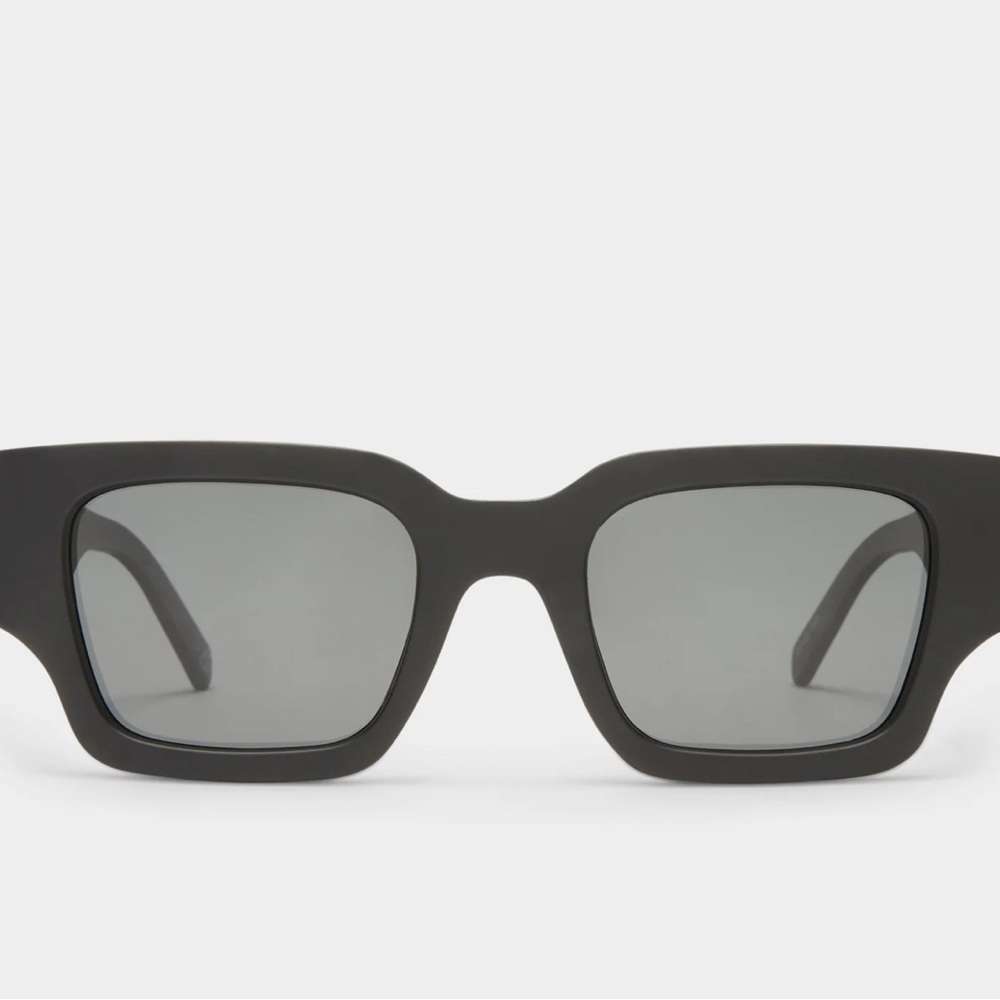 Le Specs sunglasses NWT